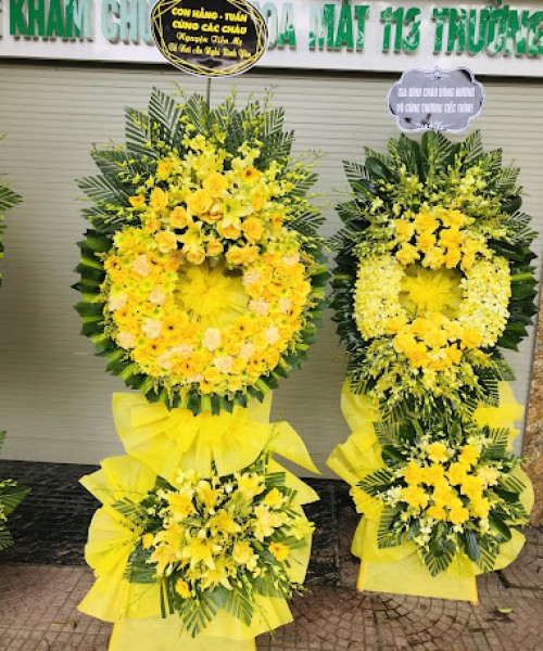 https://vonghoaviengducgianglongbien.com/image/cache/catalog/san-pham/vong-hoa-vieng/vong-hoa-vieng-himag-5-cr-500x600.jpg
